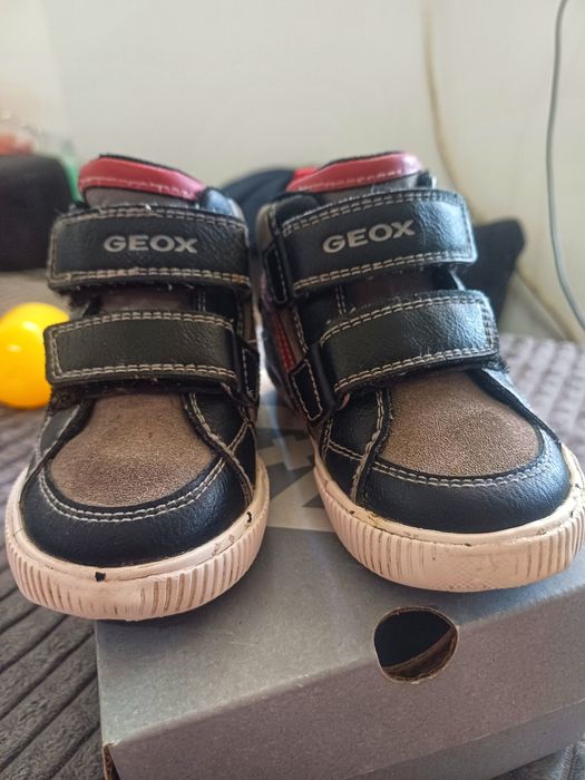 Ghetuțe Geox mărimea 22