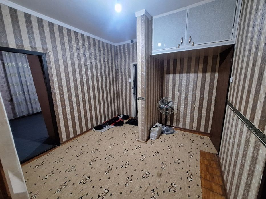 Продаю квартиру Яшнабадский р-он Авиасозлар-1. Франция 62м2. 2-ком 4-э