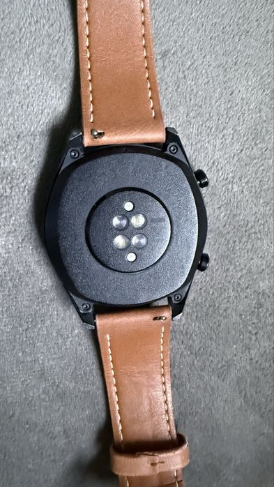 Huawei GT Смарт часовник 80лв