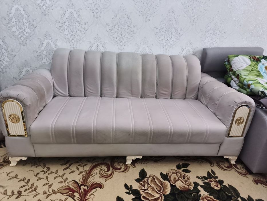 Диван для гостиной