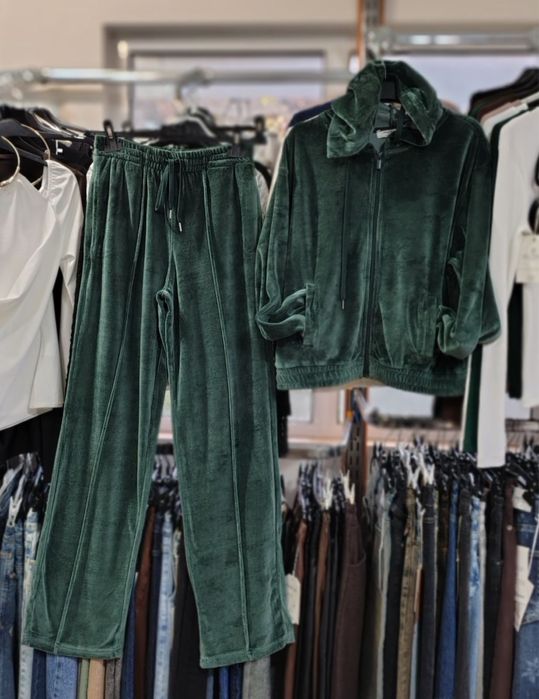 Топ Дамски екипи на супер цена