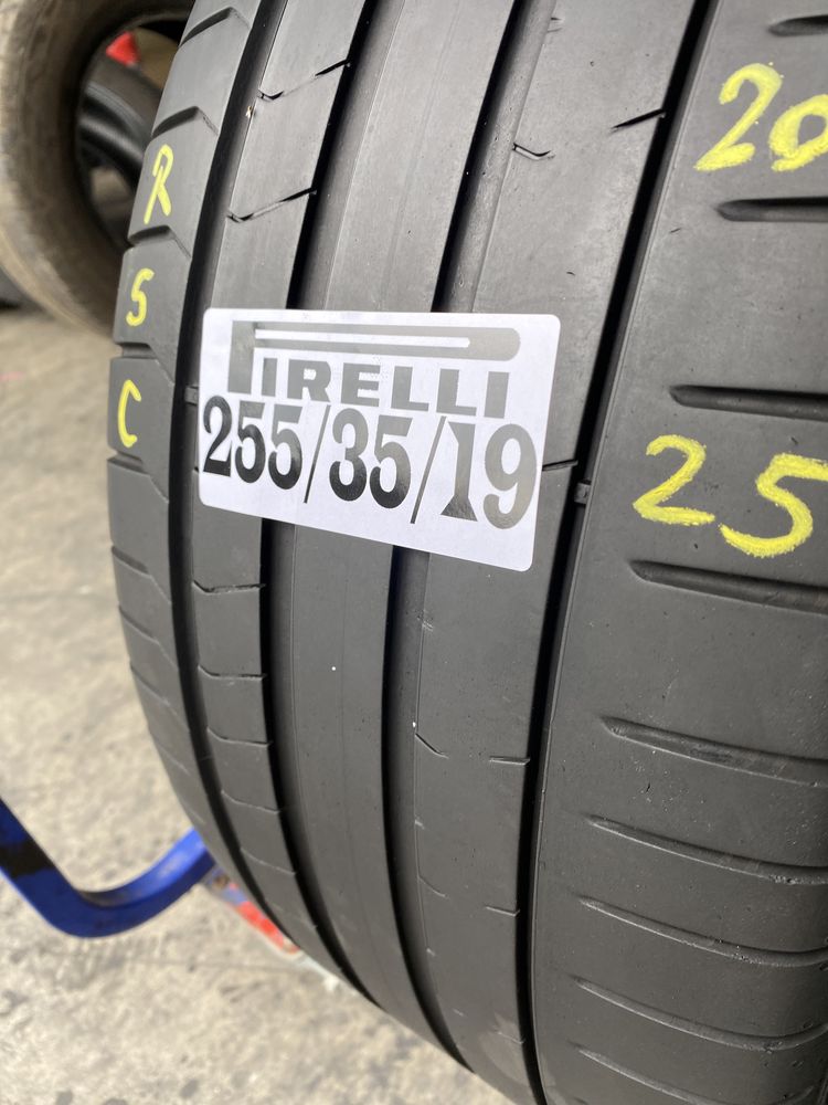 255/35/19 Pirelli Vara RSC