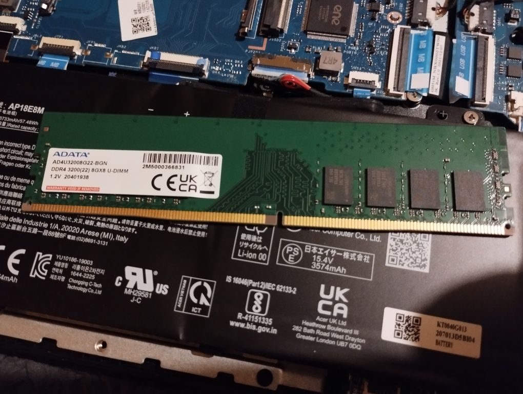 8gb RAM ADATA DDR4 компютър