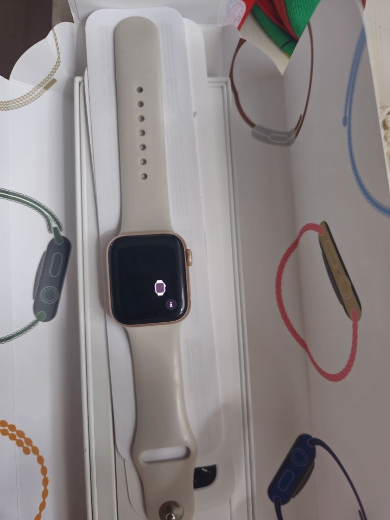 Apple watch series 6 40 мм rose gold
