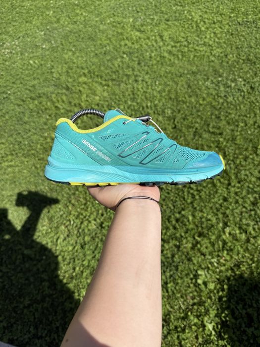 Adidasi Salomon sense