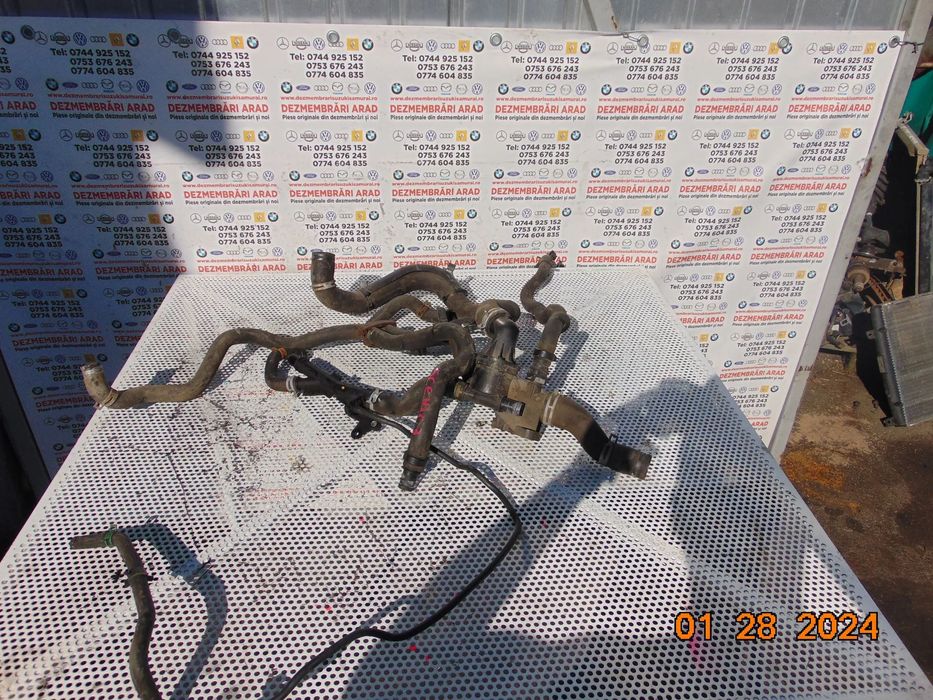 Corp termostat renault 1.6dci Megane 3 scenic 3 nissan qashqai x trail trafic 3 Opel Vivaro 1.6