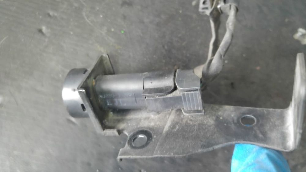 senzor alarma switch  kia cee'd ceed break facelift  2010 93880-1h000