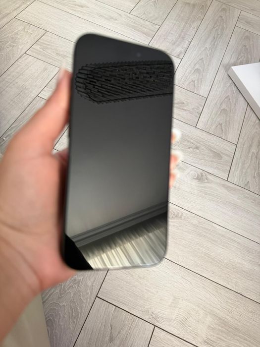 Iphone 16 pro black