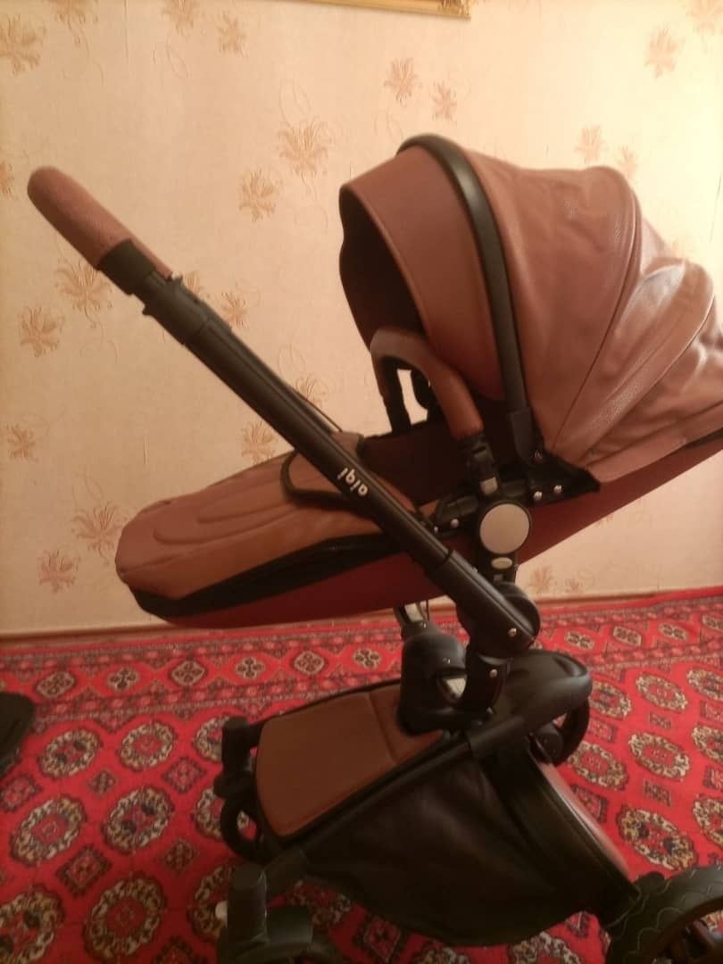 Kolyaska detakaya v ochen xoroshem sostoyanie. Eco koja.