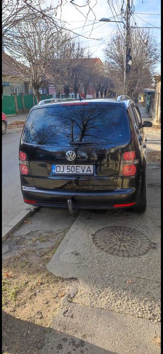 Vând mașină Volkswagen Turan