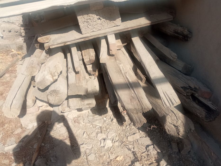 Б.у тахта тусин сотилади