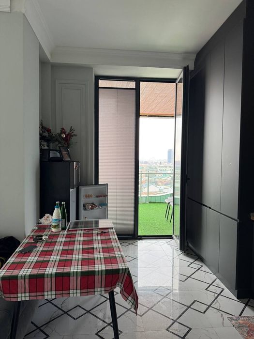 ТОШКЕНТ Юнусоботда 90 квадрат Масжид олдида  135000 уе заходи и живи