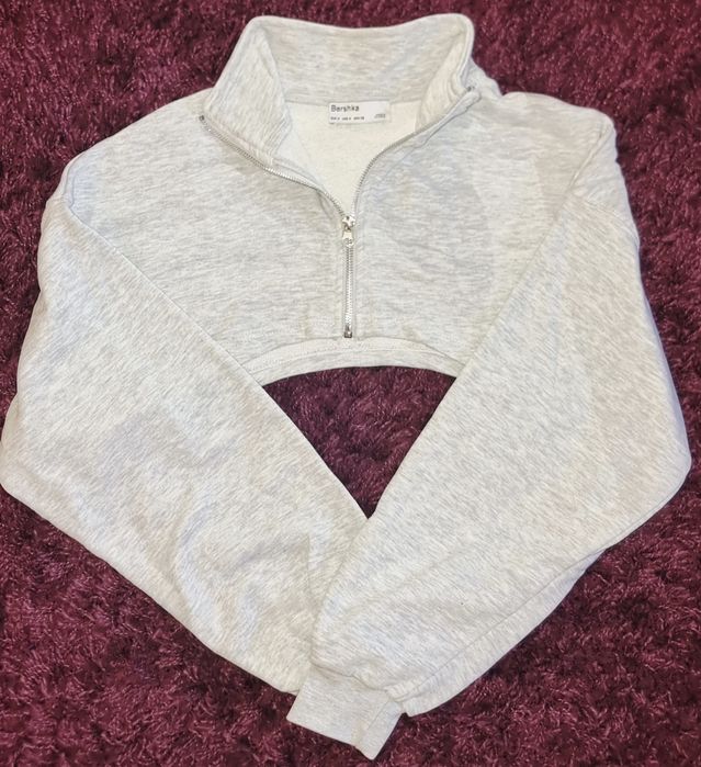 Сив суитчър "Bershka"