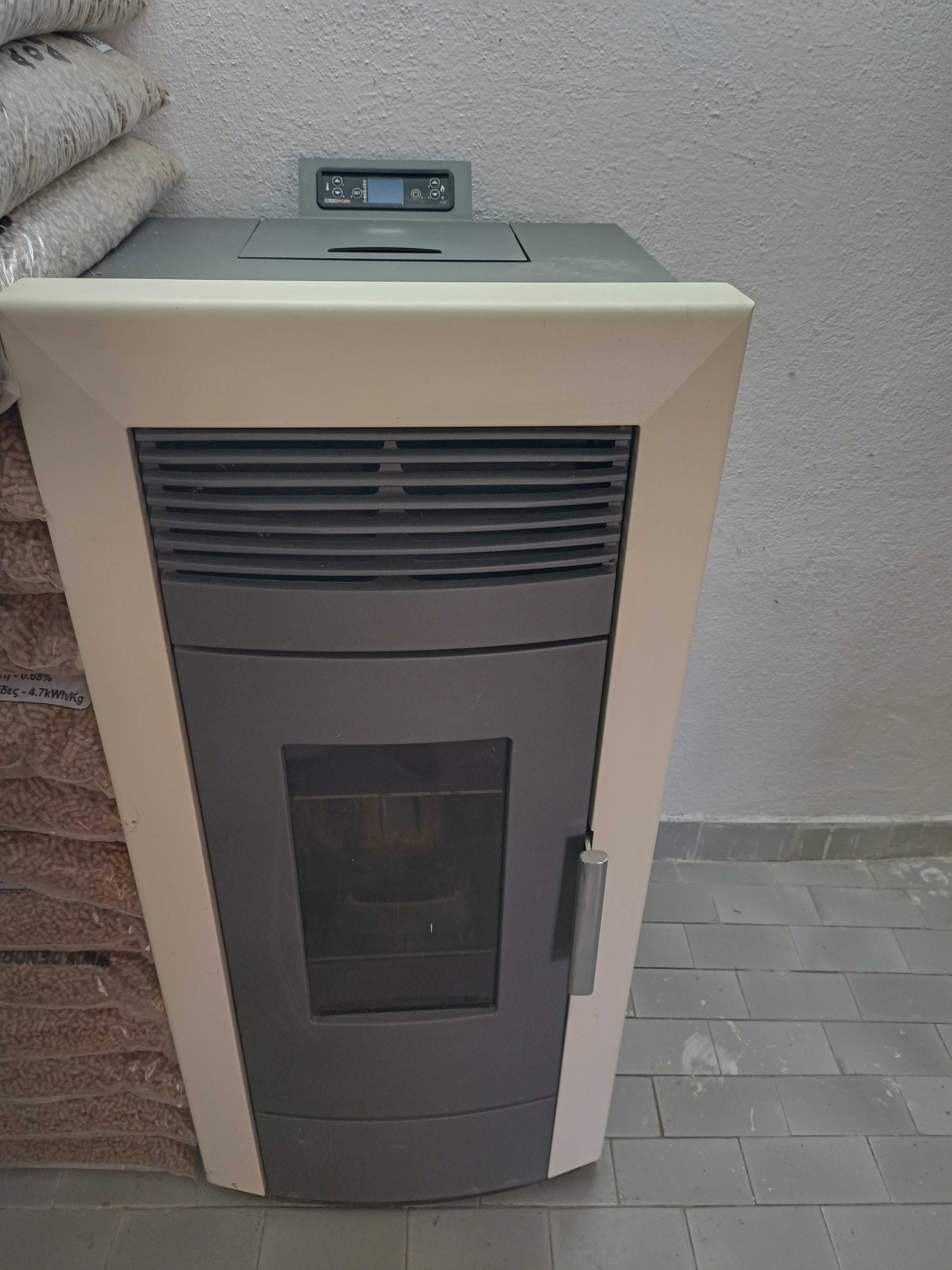Пелетна камина COMMO 21kw (Alfa Plam)