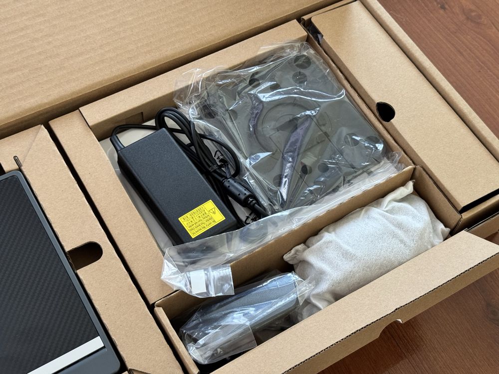 Чисто Нов Acer Veriton Essential N2590G/i5-1335U/8GB DDR4/512GB SSD