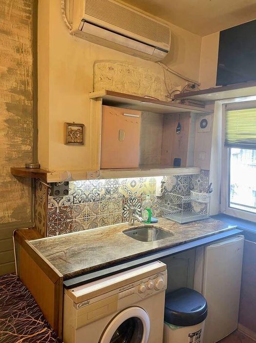 Дава се под наем Едностаен апартамент в Бургас, Център - 30 кв.м за 331.5 € - Снимка #1