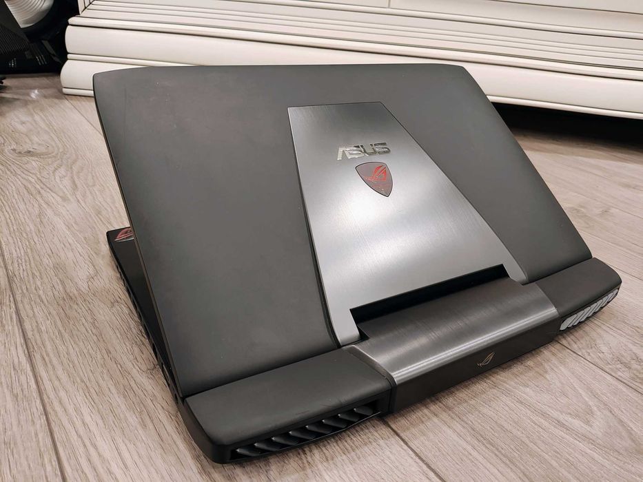 Laptop gaming Asus Rog, intel core i7 ,video nvidia, display de 17,3"