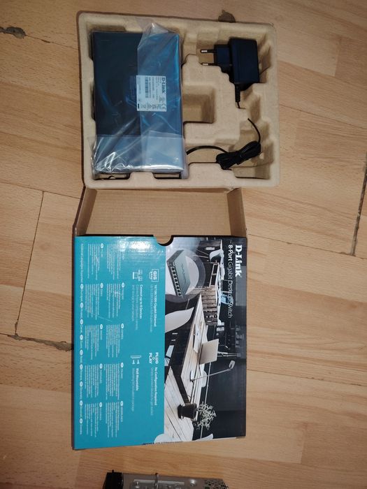 Gigabit desktop switch 8 porturi