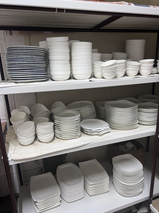 Продам Б/У посуду и кух оборудование