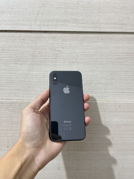 Продам срочно iPhone XS 64GB