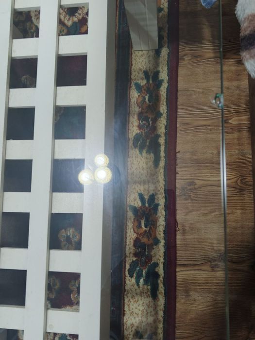 Срочно продается журнальный столик