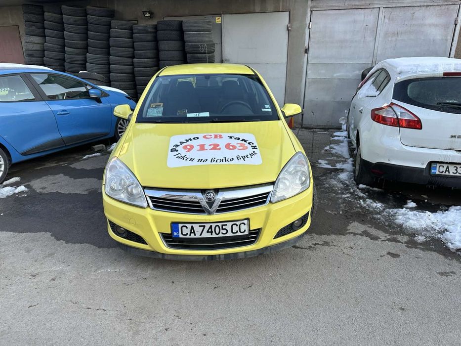 Предлагам под аренда Опел Астра към Радио СВ такси