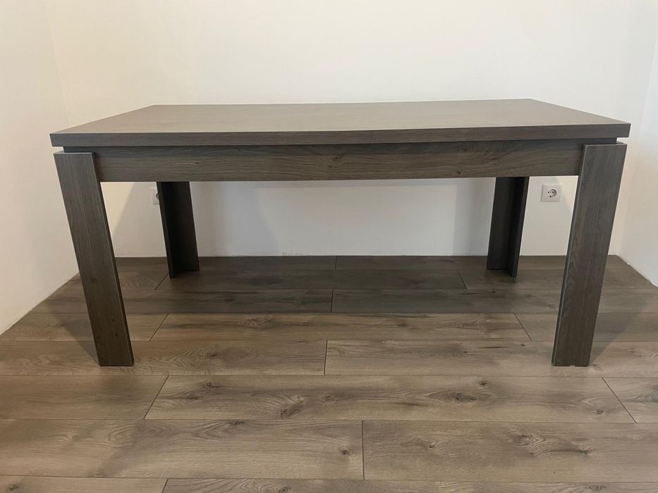 Masa living / bucatarie