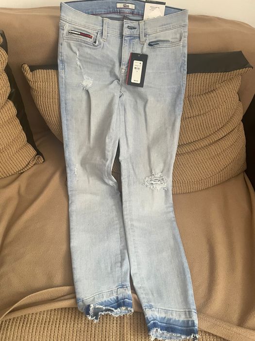 Vand blugi dama de la Tommy Hilfiger marimea M stretch Legging