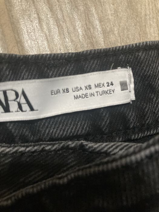 Къси дънкови панталонки. На ZARA [24] За25лв.