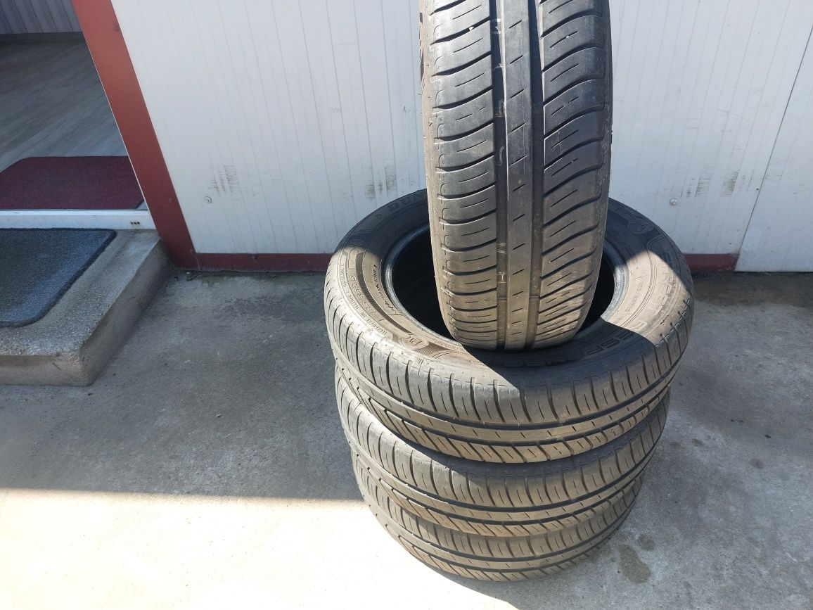 100 lei bucata! Set anvelope de vara 185 65 15 Dunlop