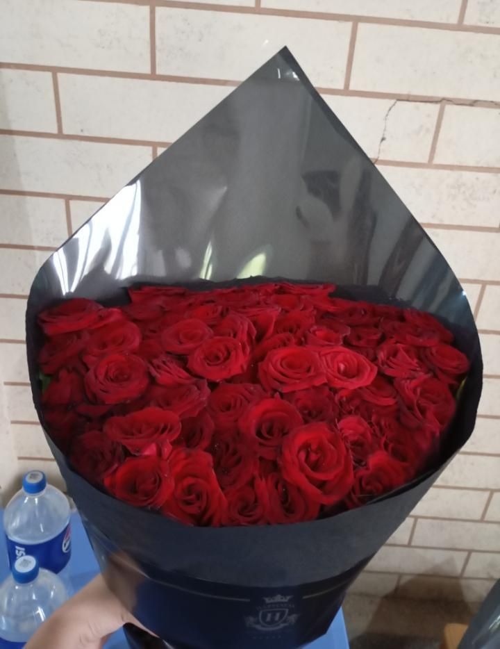Gullar buket atirgullar buket gullar