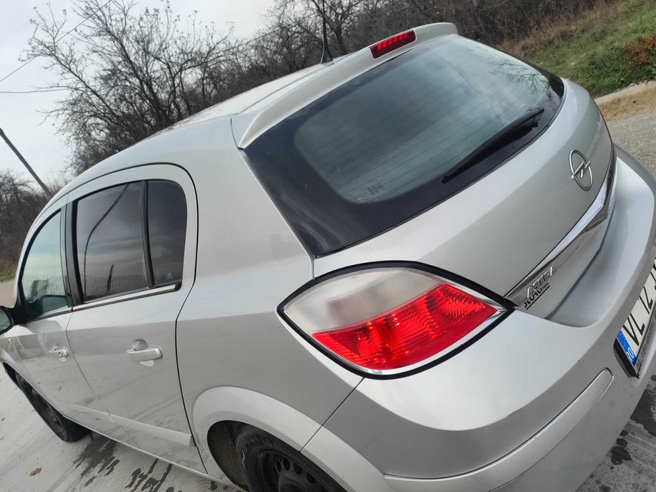 Opel Astra H - Motor 1.4 Benzină - DISTRIBUȚIE PE LANȚ