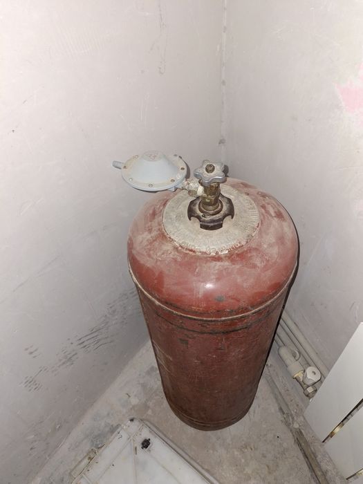 Продаю газовый балон