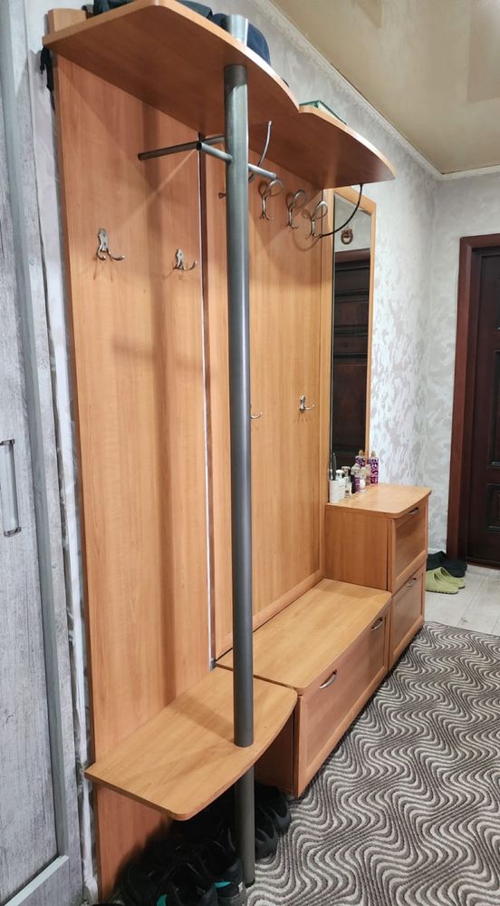 Продается прихожеу