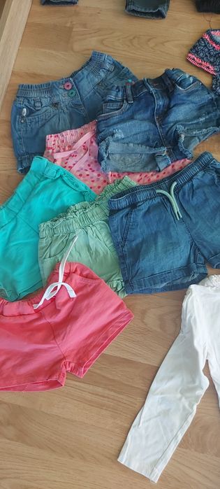 Lot haine fetite 3-4 ani