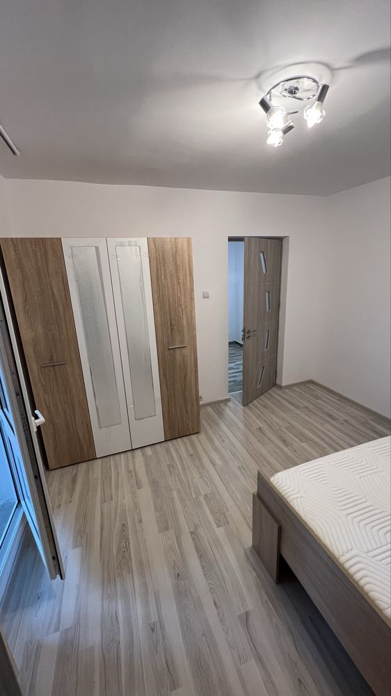 Proprietar vand apartament