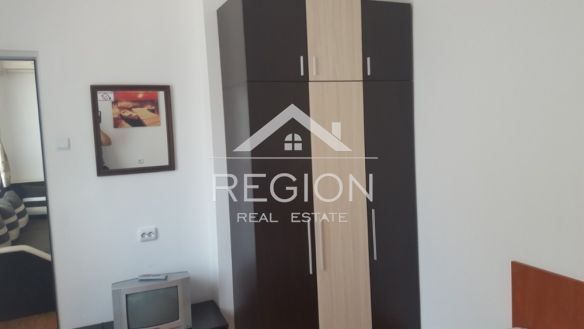 Дава се под наем Двустаен апартамент в Варна, Център - 56 кв.м за 351.9 € - Снимка #4