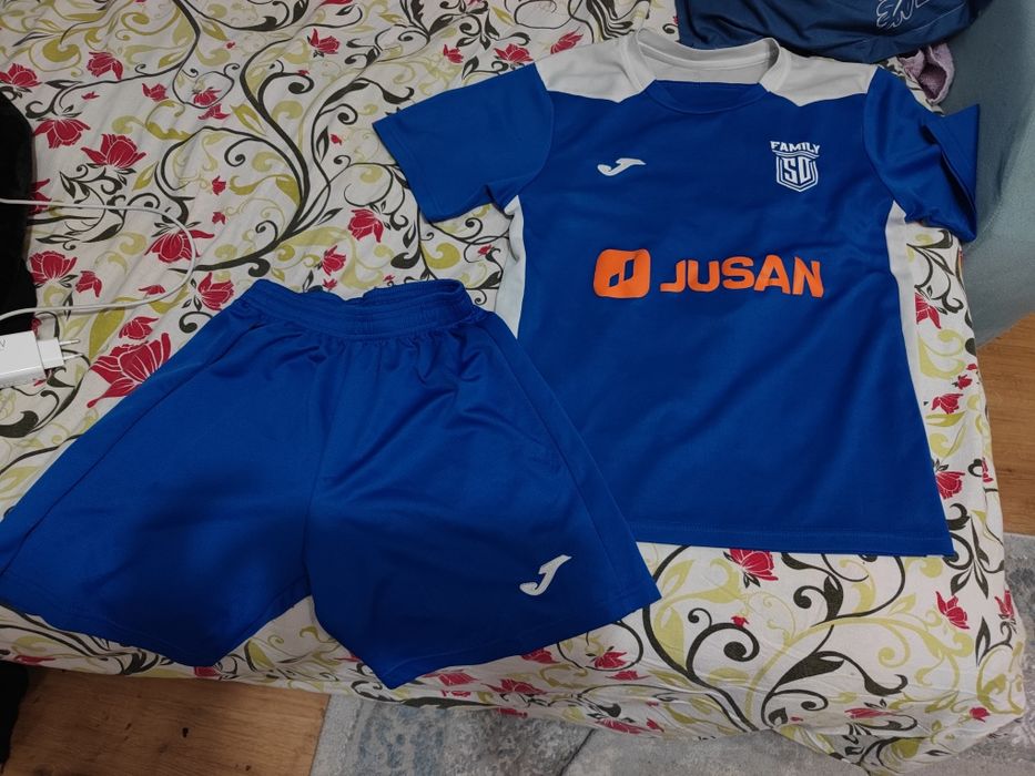 Футбольная форма S размер