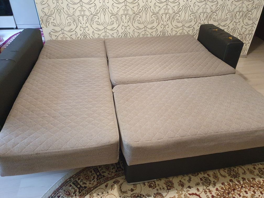 Мягкая  мебель  угловой  диван