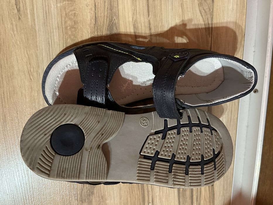 Sandale copii marimea 35