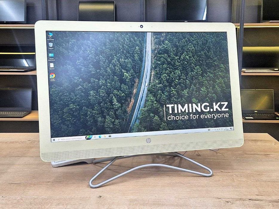 Моноблок HP All-in-One 24-e082ur - AMD A9-9400/4GB/240GB/AMD Radeon R5