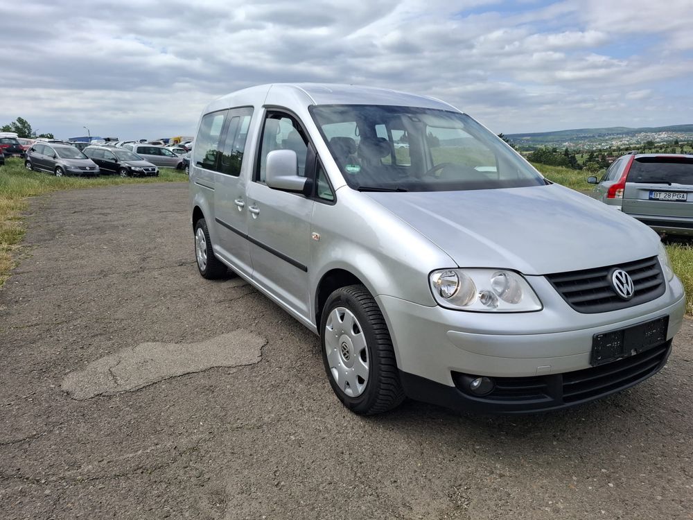 vw caddy maxi 7 locuri 2.0tdi,140cp,model 2010