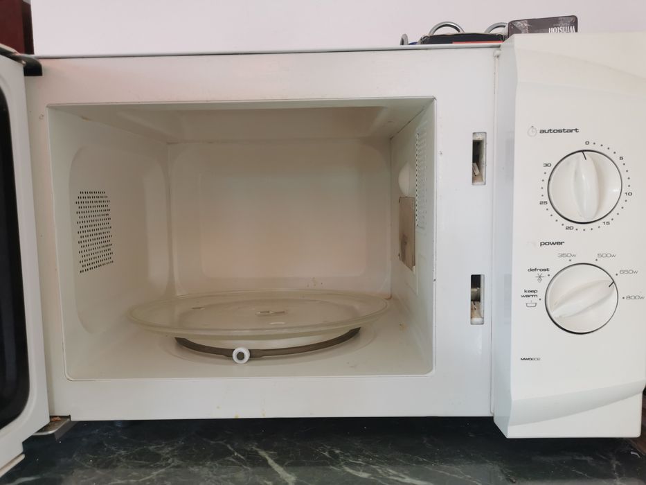 Cuptor cu microunde Whirpool