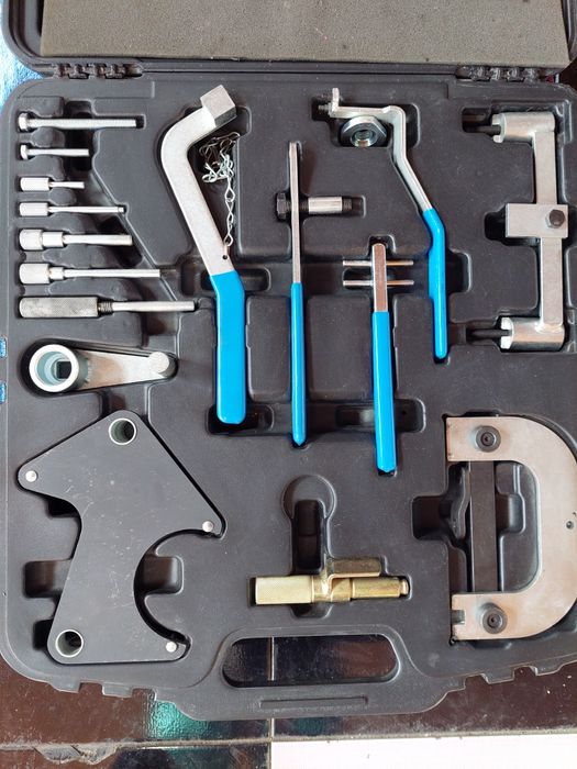 Инструменти в куфари