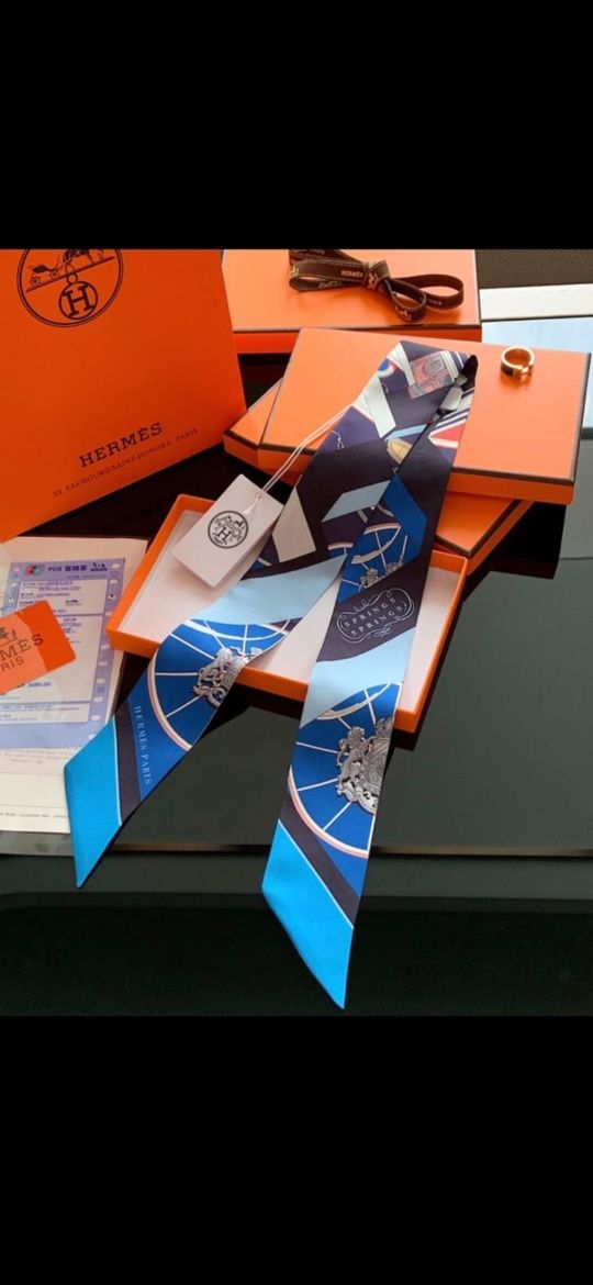 Eșarfă de firmă (Hermes) model 2025