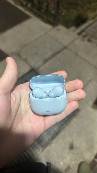 Продам наушник редми