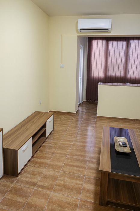 Дава се под наем Тристаен апартамент в Пловдив, Кършияка - 75 кв.м за 485 € - Снимка #2
