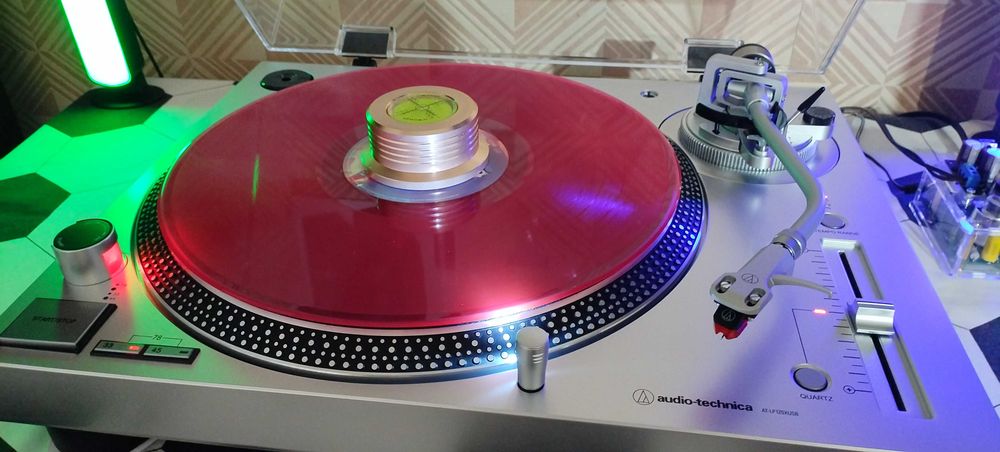 Грамофон Audio-Technica AT-LP120XUSB - сребрист