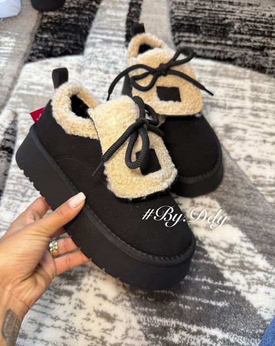 Ghetute Ugg ( foarte usoare si comode )