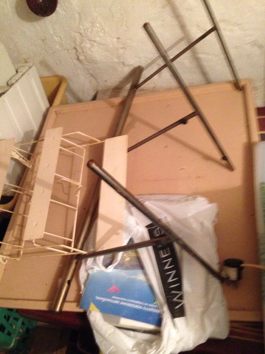 Стелажи за бар